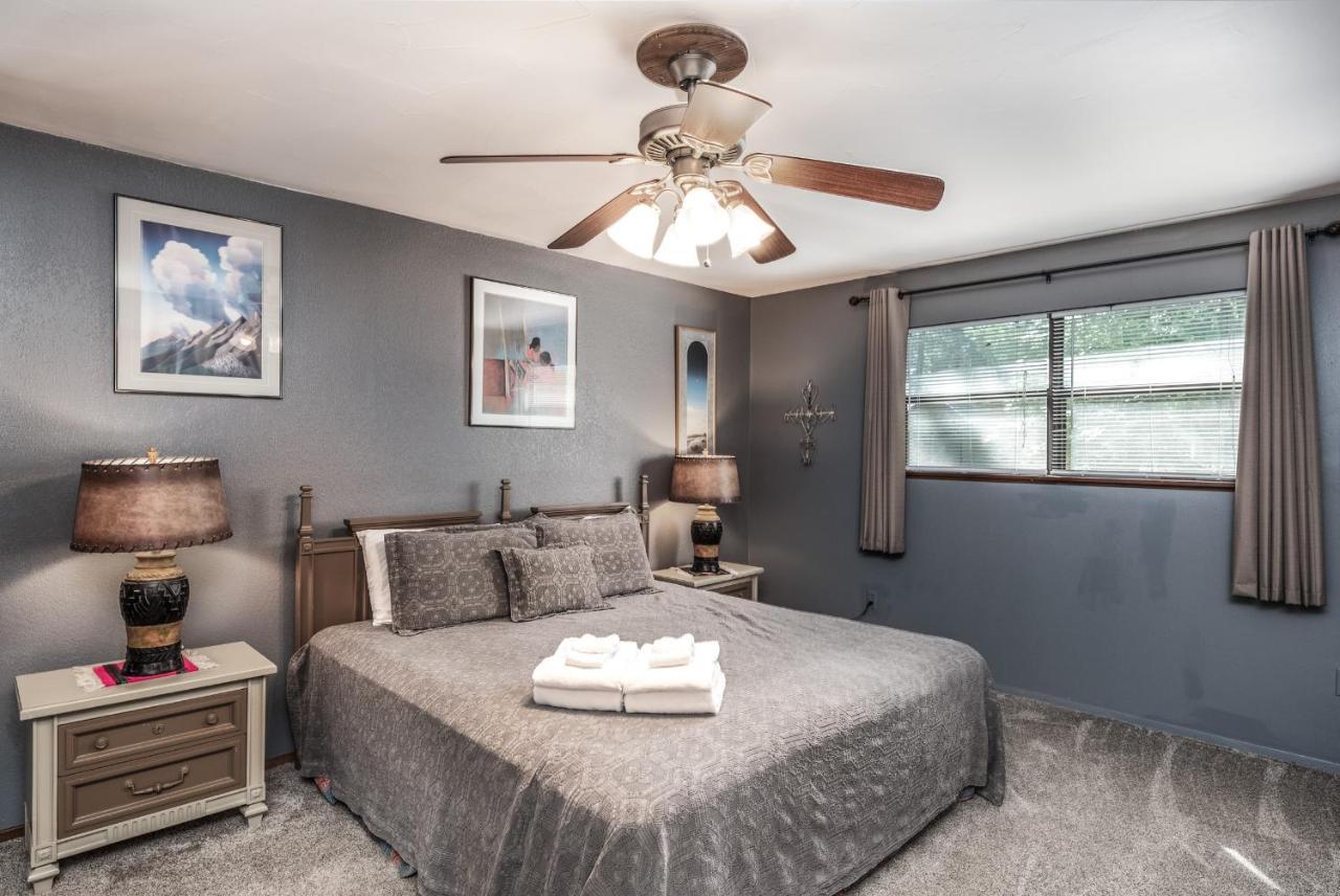 Tis Holiday Haus, 3 Bedrooms, Sleeps 11, Hot Tub, Fireplace, Foosball Ruidoso Exterior foto